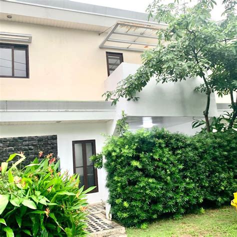 Makati, Metro Manila House for Rent .